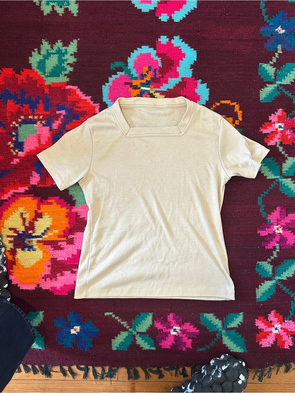 tan vintage tee